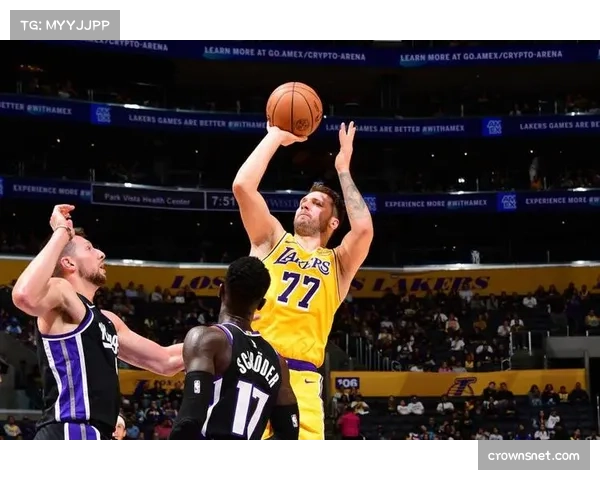 东契奇复出首节斩获13分，湖人进攻端全面觉醒